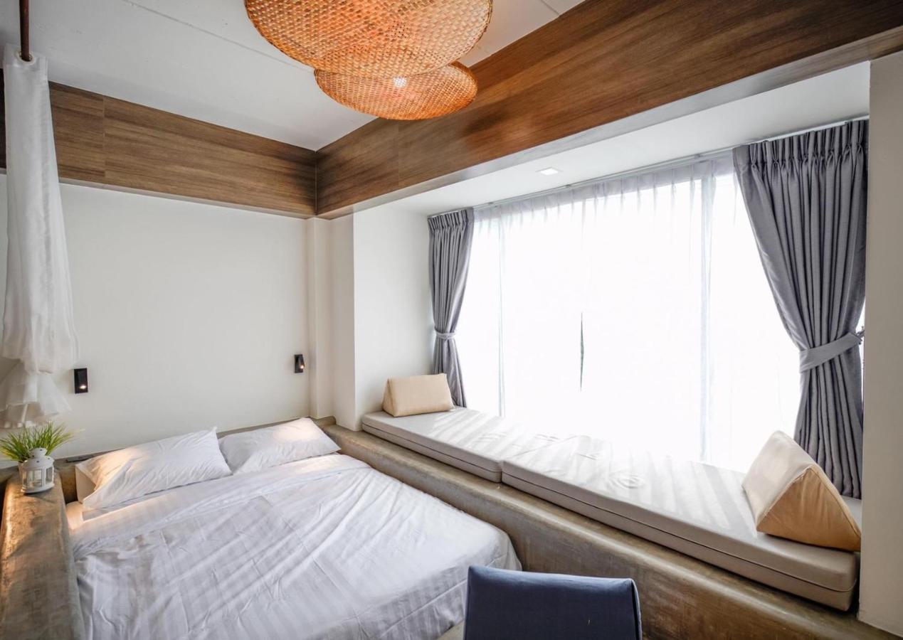 Krung Boutique Hotel Bangkok Exterior photo
