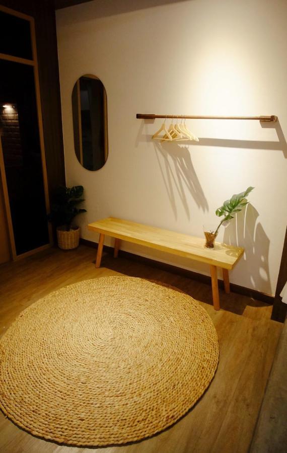 Krung Boutique Hotel Bangkok Exterior photo