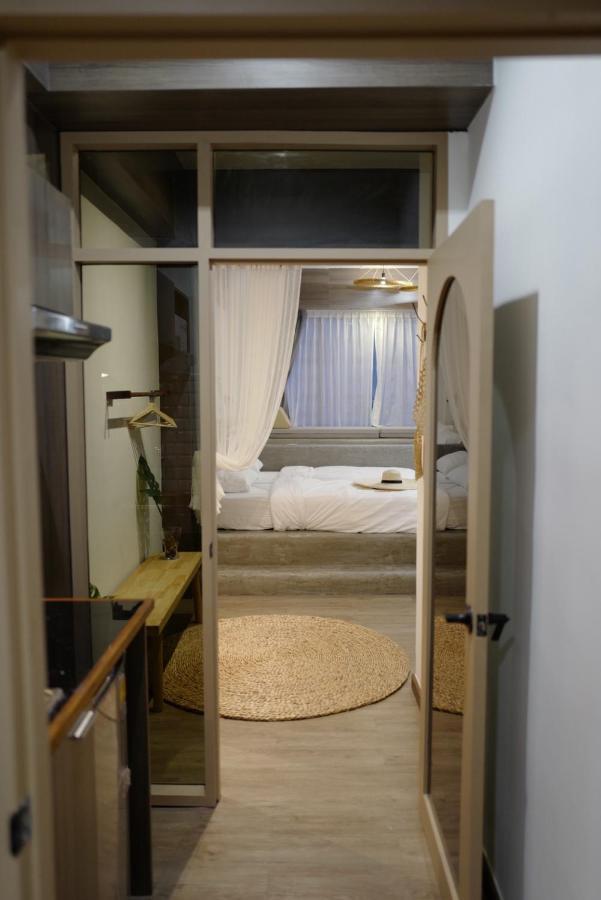Krung Boutique Hotel Bangkok Exterior photo
