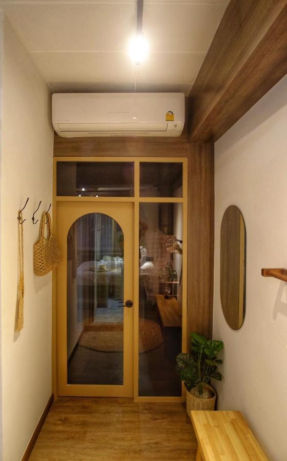 Krung Boutique Hotel Bangkok Exterior photo