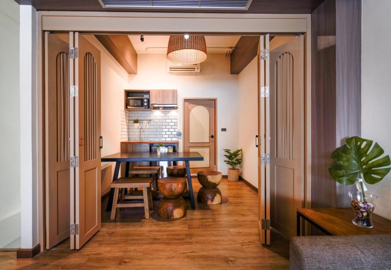 Krung Boutique Hotel Bangkok Exterior photo